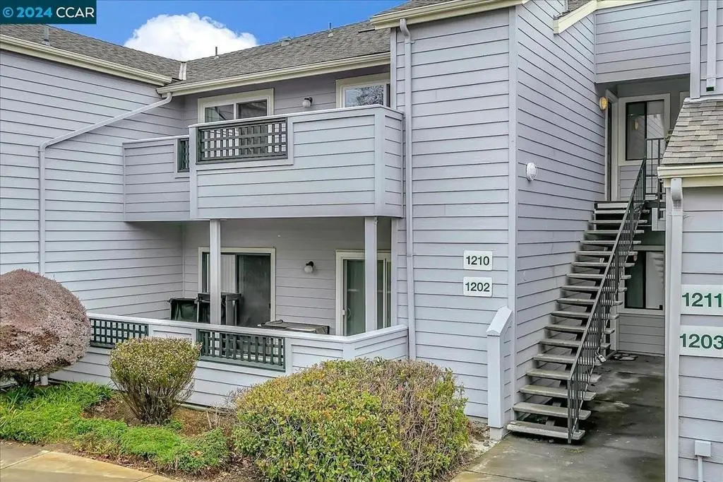 Condominium for sale at 1201 Glen Cove Parkway 1210, Vallejo, CA featuring 1 bed and 1 bath