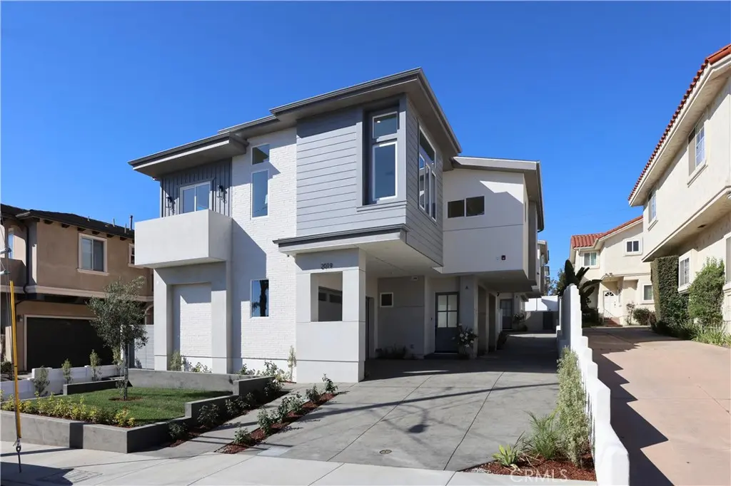 2019 Huntington Lane A, Redondo Beach, CA — listing photo 1