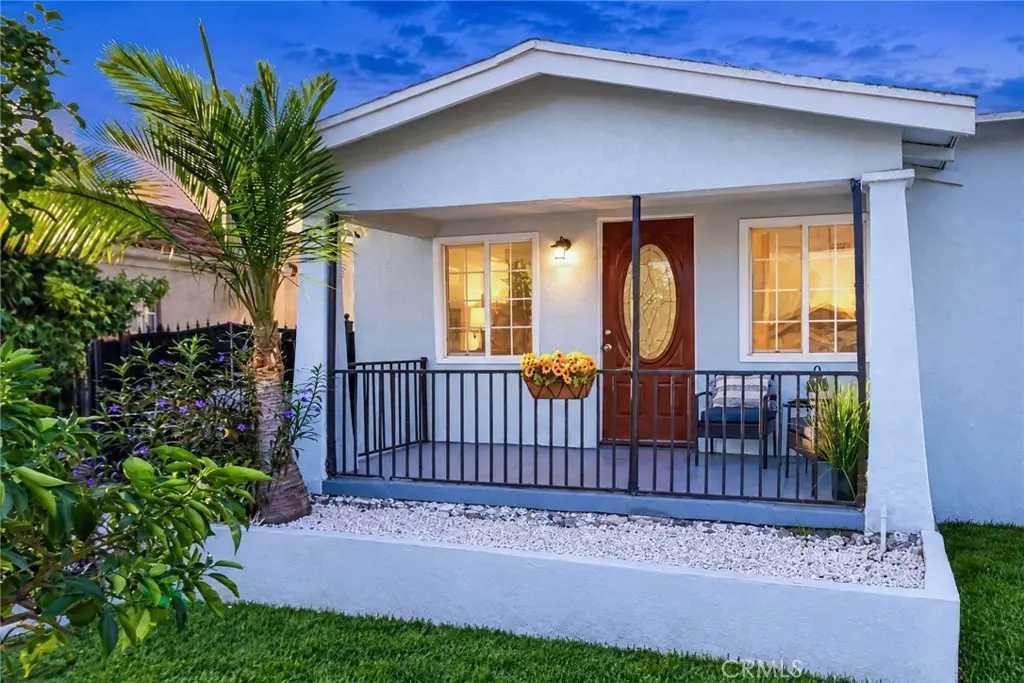 1612 W 71st Street, Los Angeles, CA — listing photo 1