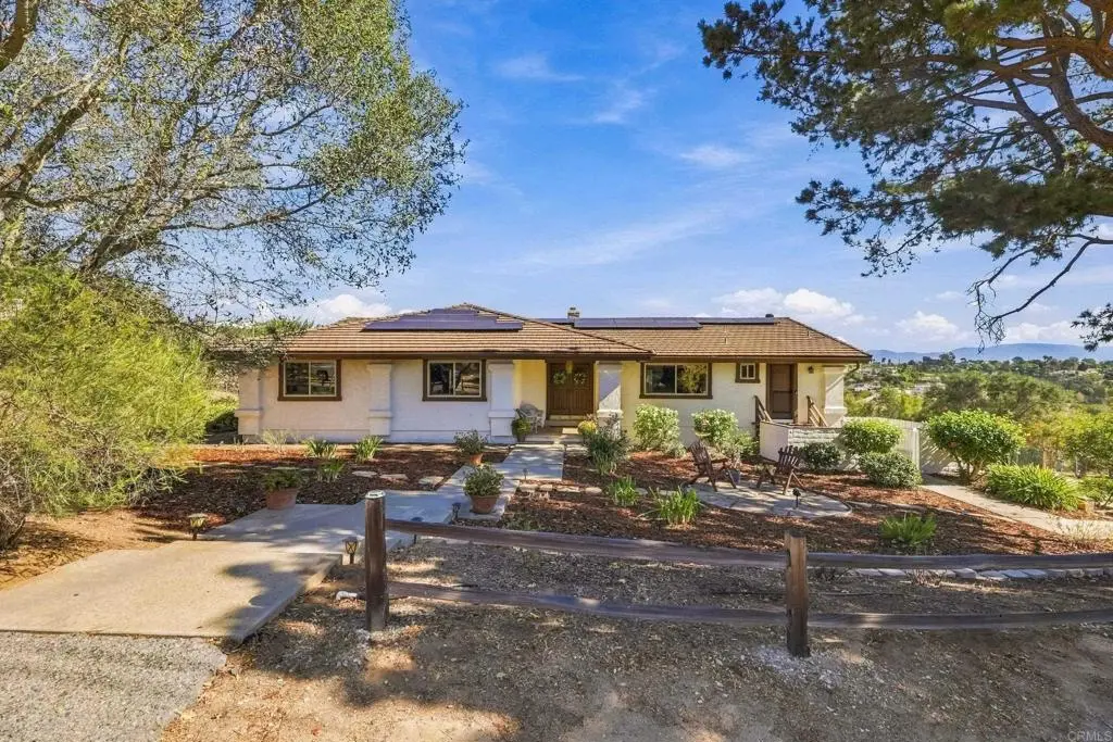 590 Elm Tree Lane, Fallbrook, CA — listing photo 1