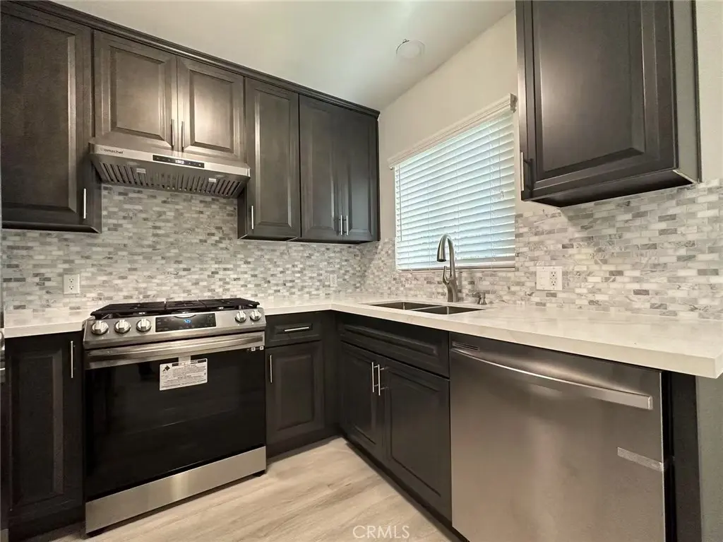 Condominium for rent at 41 N Sierra Bonita Avenue C, Pasadena, CA featuring 1 bed and 1 bath