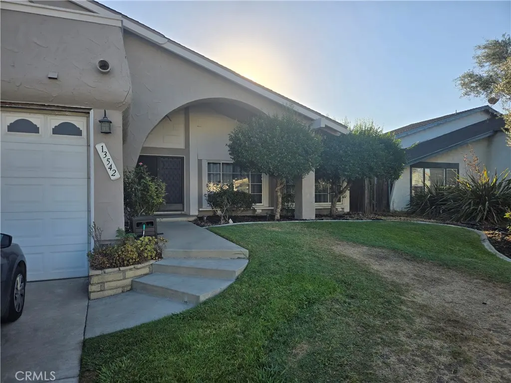 13542 Carroll Way, Tustin, CA — listing photo 1