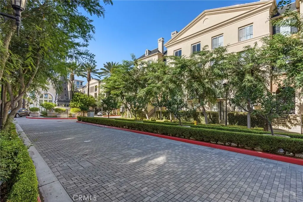 3373 Watermarke, Irvine, CA — listing photo 1