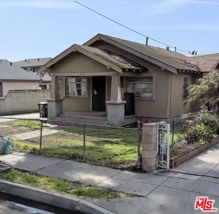 Residential Income for sale at 517 N Poinsettia Avenue, Compton, CA featuring 6 beds and 3 baths