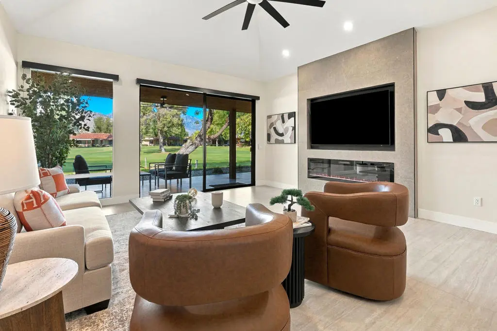 32 La Ronda Drive, Rancho Mirage, CA — listing photo 1
