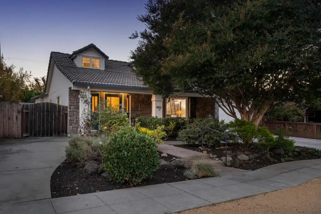 1652 Virginia Avenue, Redwood City, CA — listing photo 1