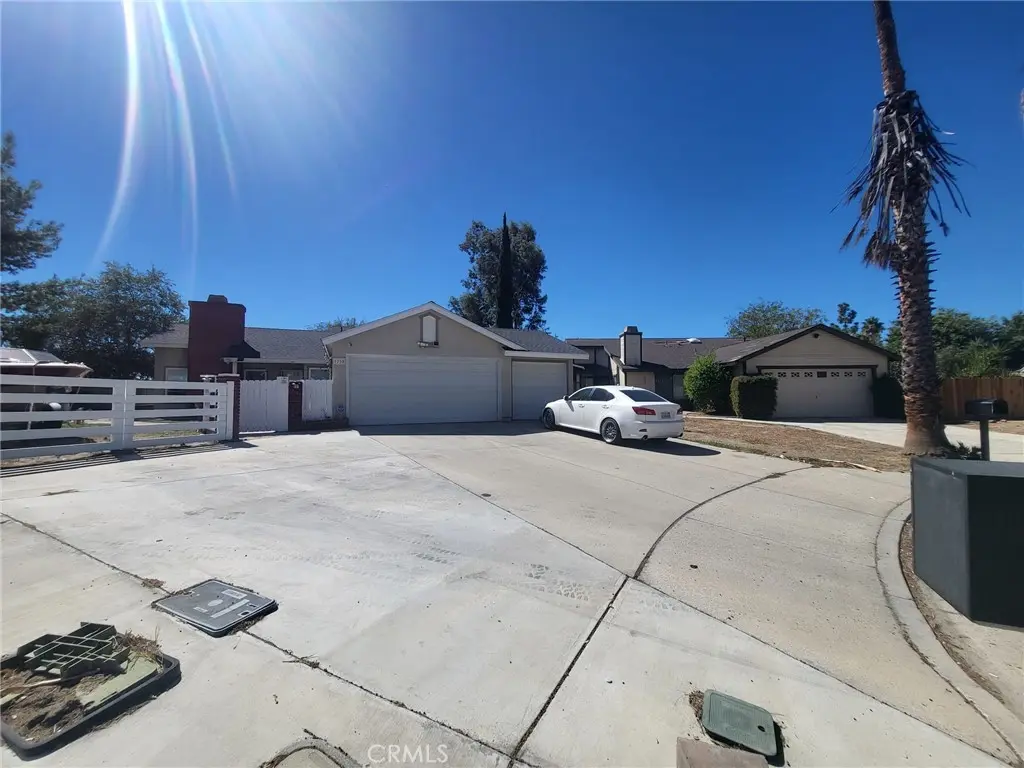 Single Family Residence for sale at 1758 Rolling Meadows Court, San Jacinto, CA featuring 3 beds and 2 baths