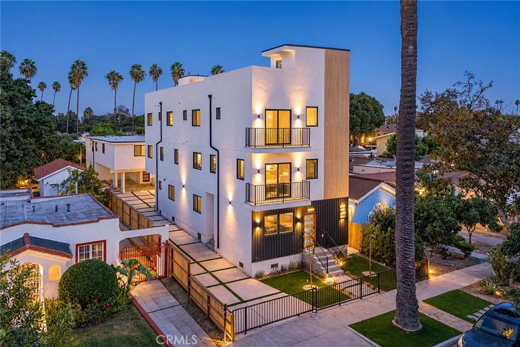 3440 West, Los Angeles, CA — listing photo 1