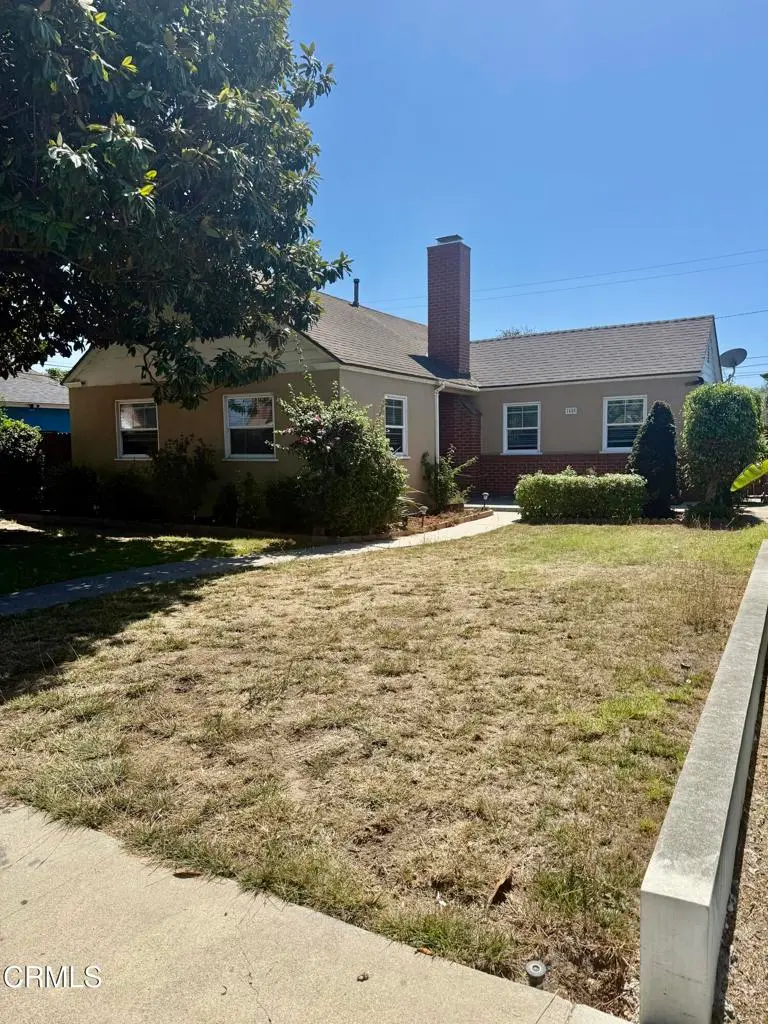 Single Family Residence for sale at 1428 W Beverly Drive, Oxnard, CA featuring 3 beds and 2 baths