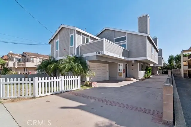 2314 Vanderbilt A, Redondo Beach, CA — listing photo 1
