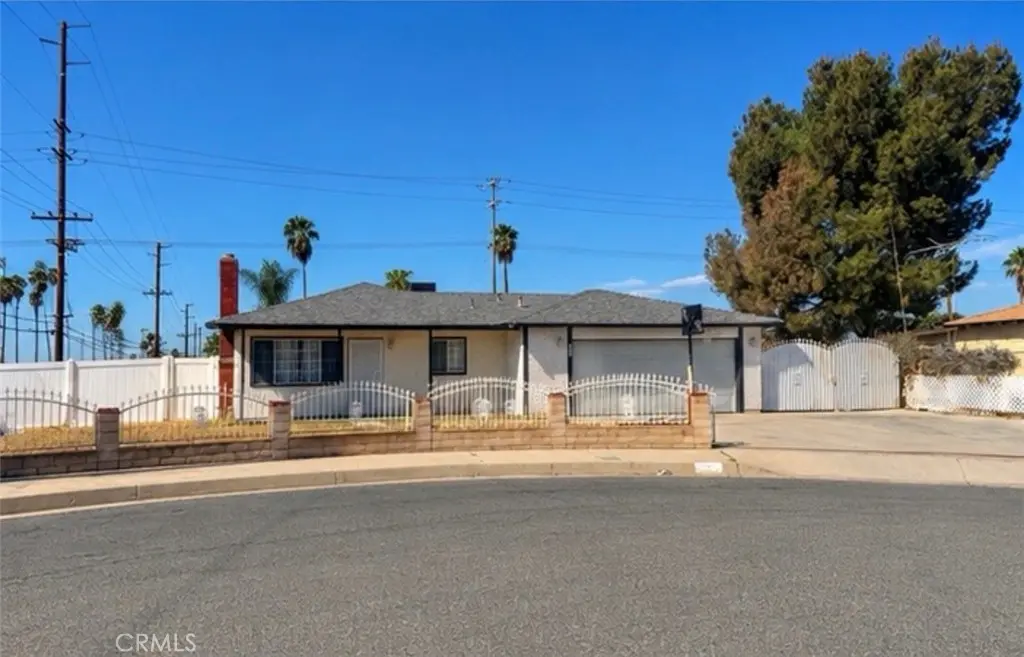 1603 James Court, Redlands, CA — listing photo 1