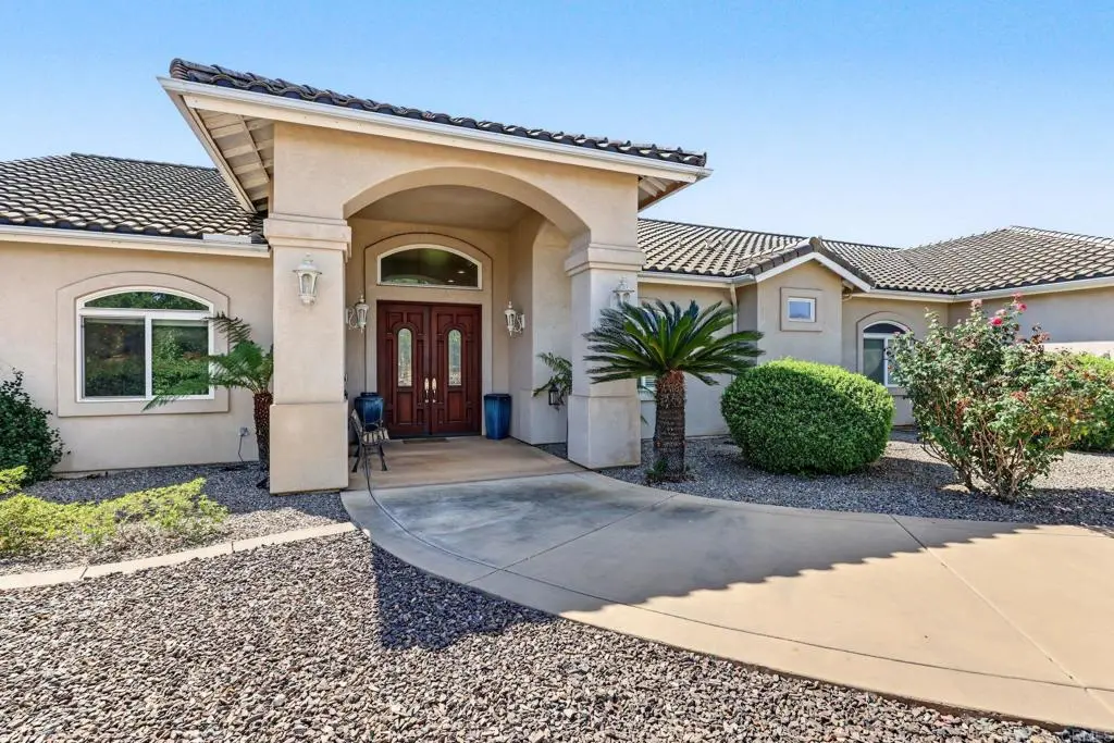 11690 Minneola Circle, Valley Center, CA — listing photo 1