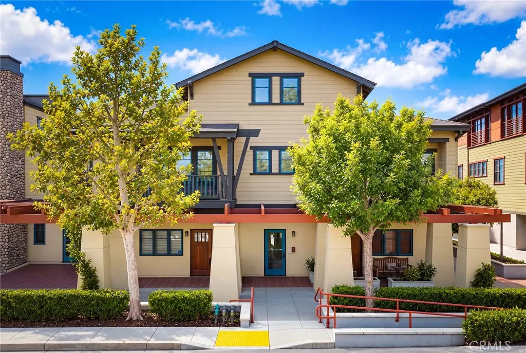 142 N Vermont B, Glendora, CA — listing photo 1