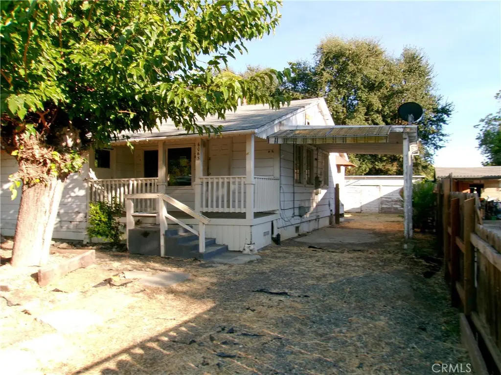 6065 2nd Avenue, Lucerne, CA — listing photo 1