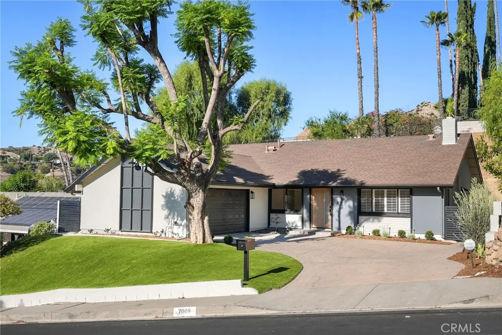 7009 Scarborough Peak, West Hills, CA — listing photo 1