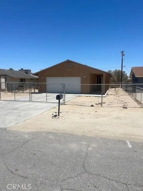 6627 Smoketree, 29 Palms, CA — listing photo 1
