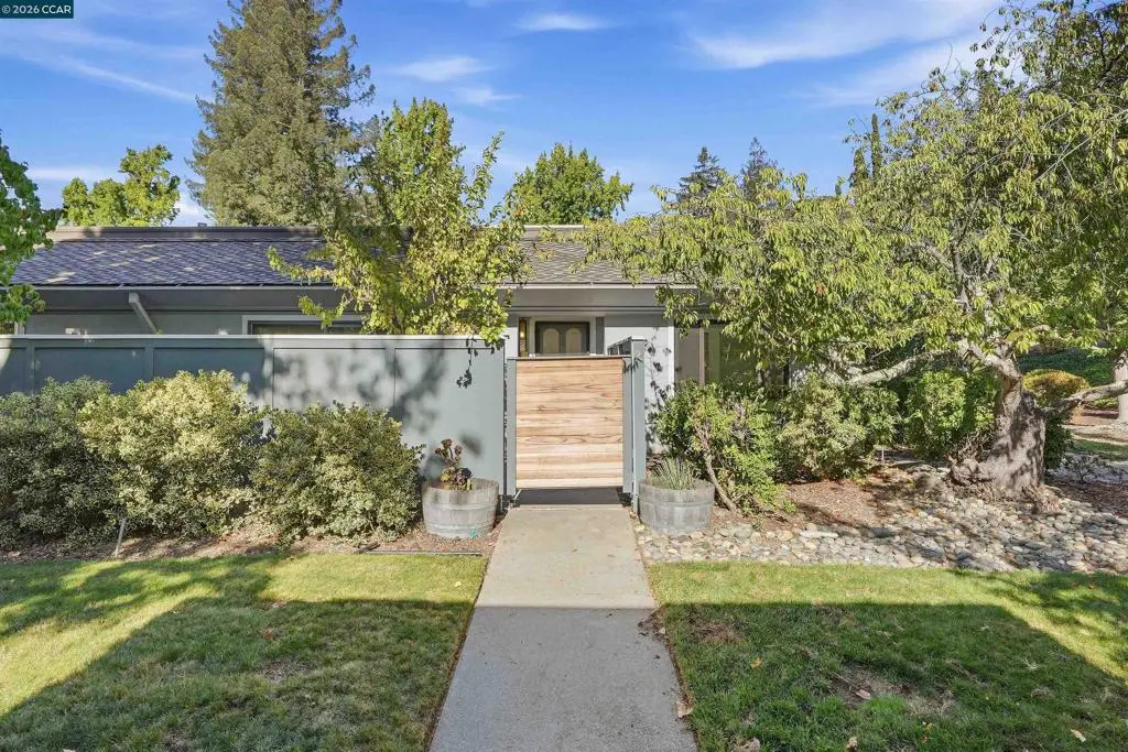 Condominium for sale at 3081 Golden Rain Rd - Entry 24 2, Walnut Creek, CA featuring 1 bed and 1 bath