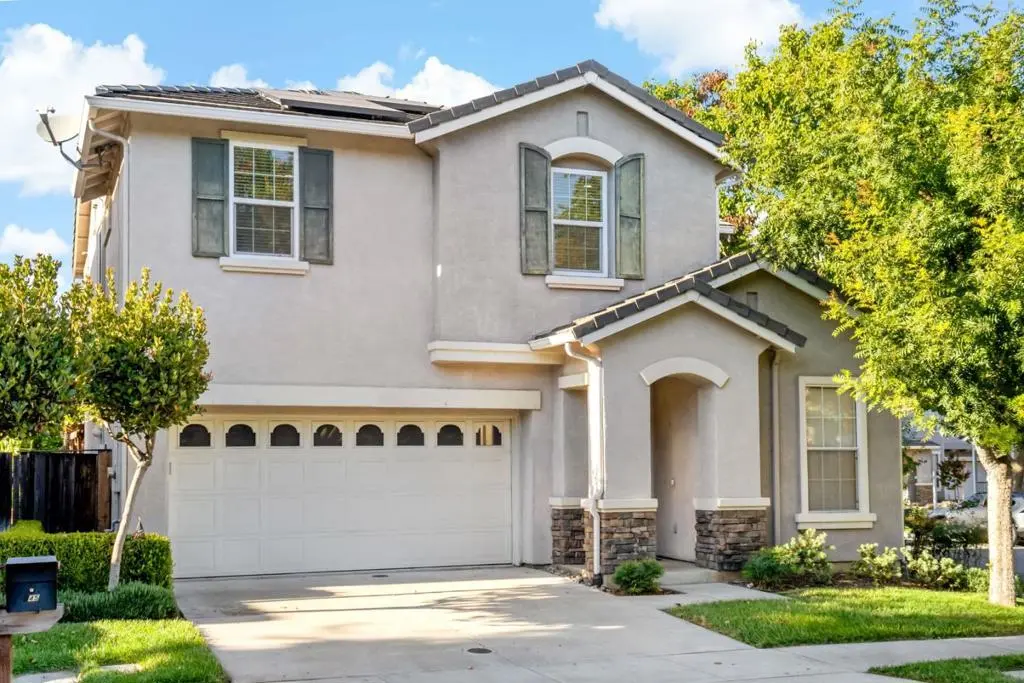 945 Desmet Drive, San Jose, CA — listing photo 1