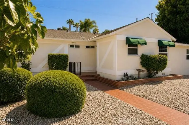 17146 Burton Street 1/2, Lake Balboa, CA — listing photo 1