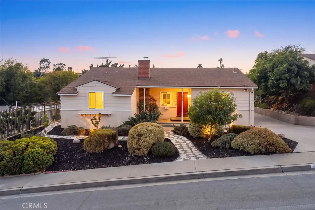 1301 S Lincoln Avenue, Monterey Park, CA — listing photo 1
