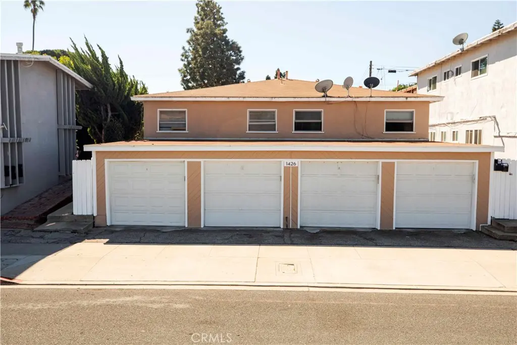 1426 Manhattan Beach, Manhattan Beach, CA — listing photo 1