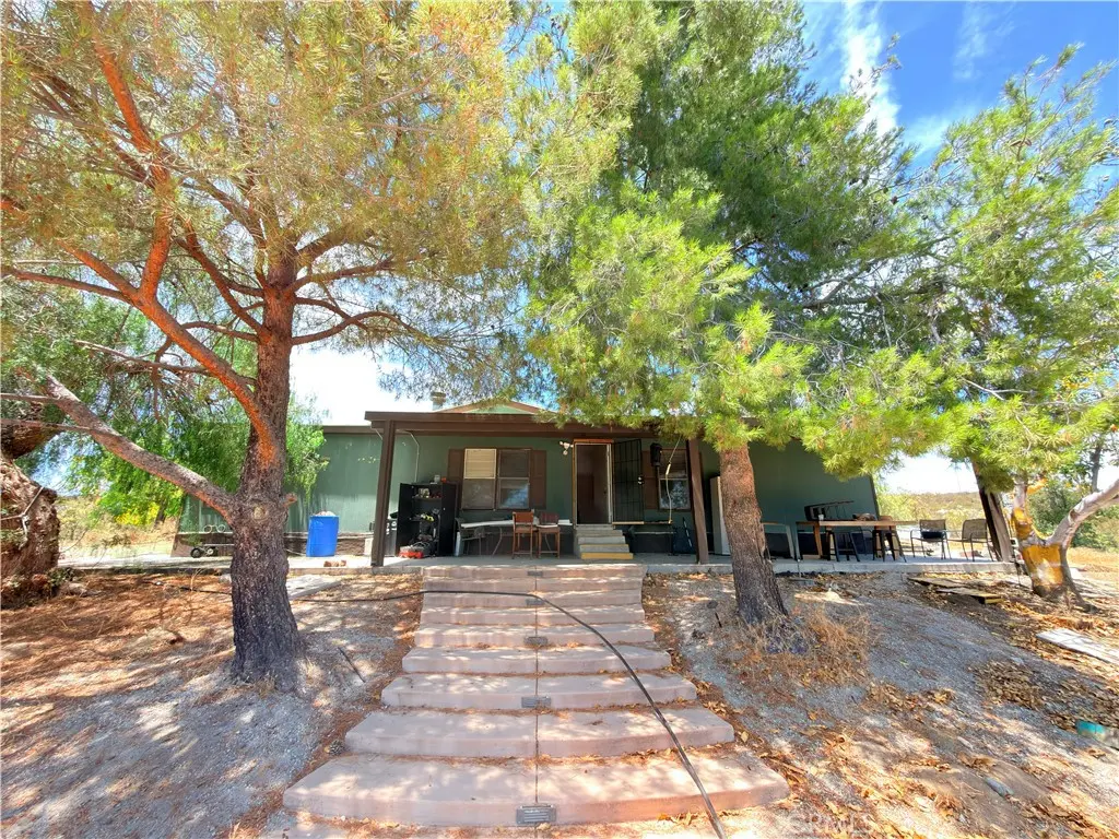 46525 Stanley Road, Hemet, CA — listing photo 1
