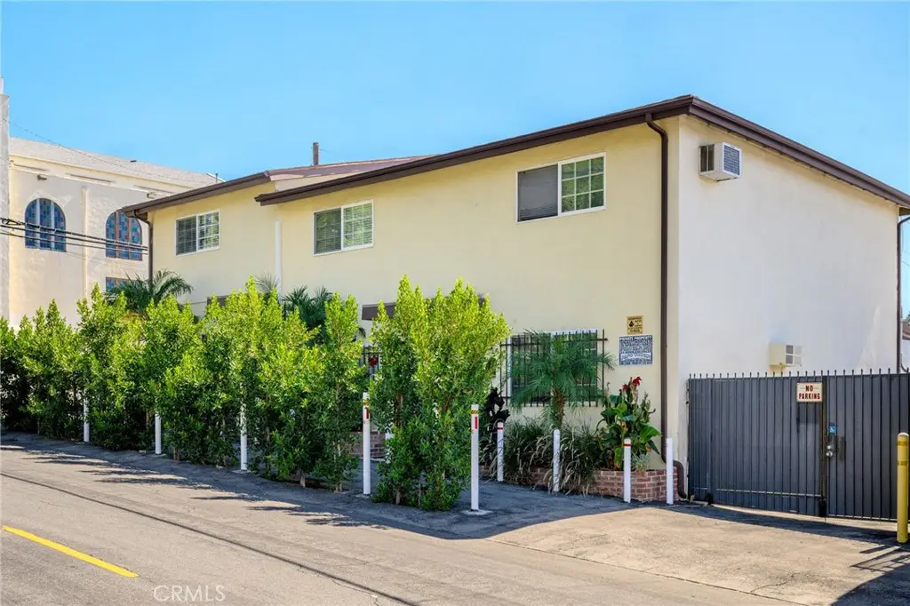 7176 Valmont Street, Tujunga, CA — listing photo 1