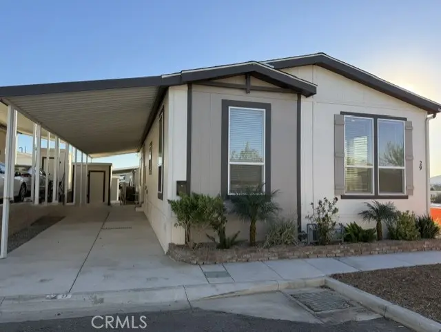 3444 Center Street 29, Riverside, CA — listing photo 1