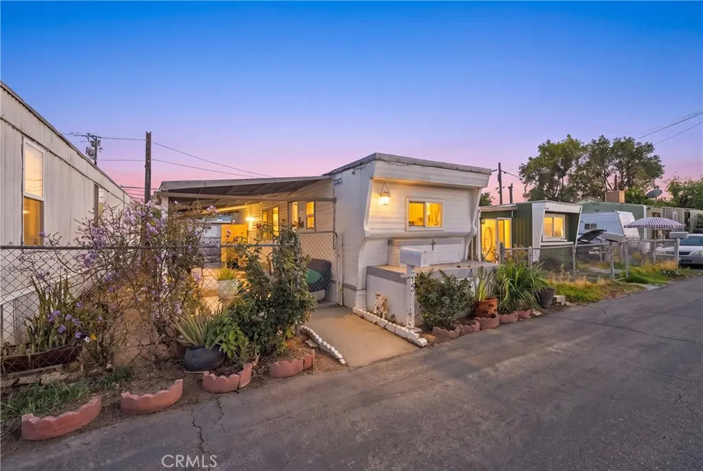 Manufactured In Park for sale at 5925 Mission Boulevard 15, Riverside, CA featuring 2 beds and 1 bath