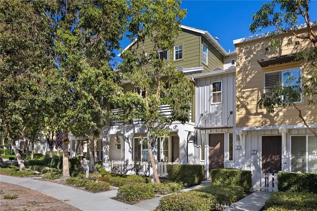 33 Quartz Lane, Ladera Ranch, CA — listing photo 1