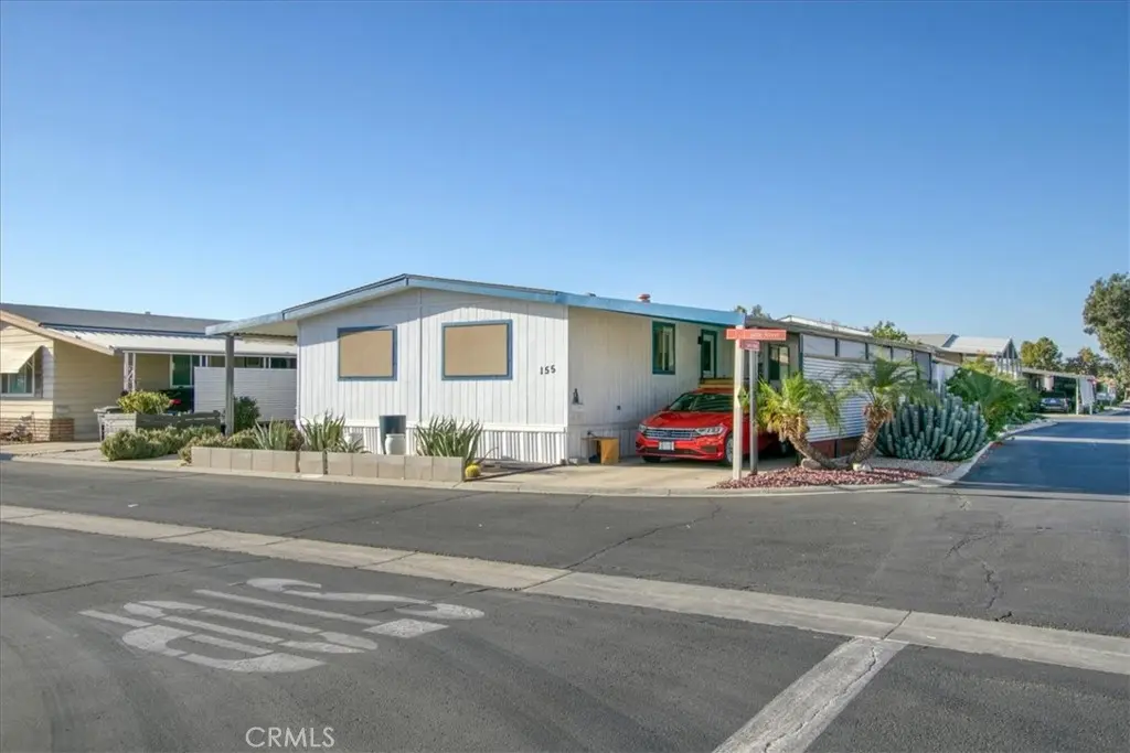 1300 W Menlo 155, Hemet, CA — listing photo 1