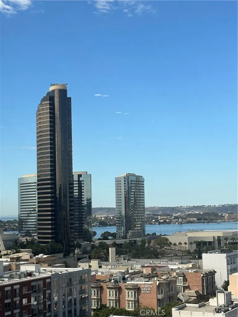 575 6th 1110, San Diego, CA — listing photo 1