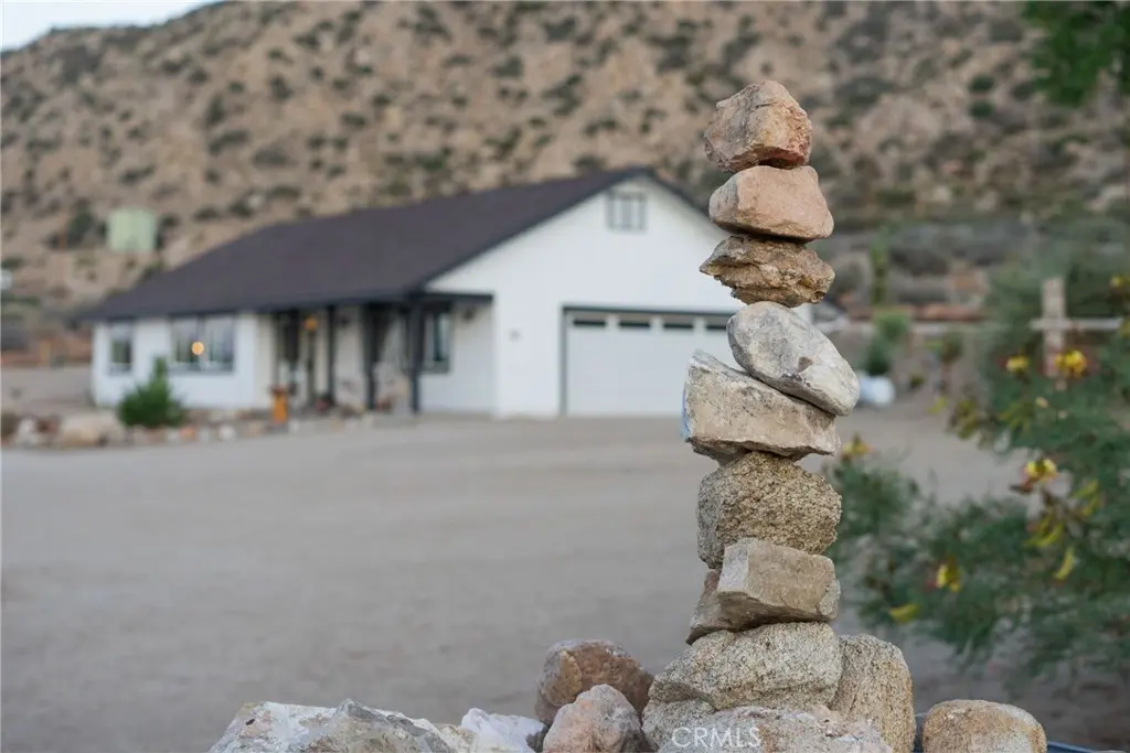 5634 Red Ryder Road, Pioneertown, CA — listing photo 1