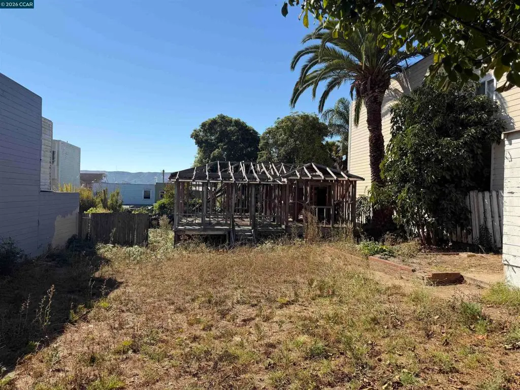 469 Harkness Avenue, San Francisco, CA — listing photo 1