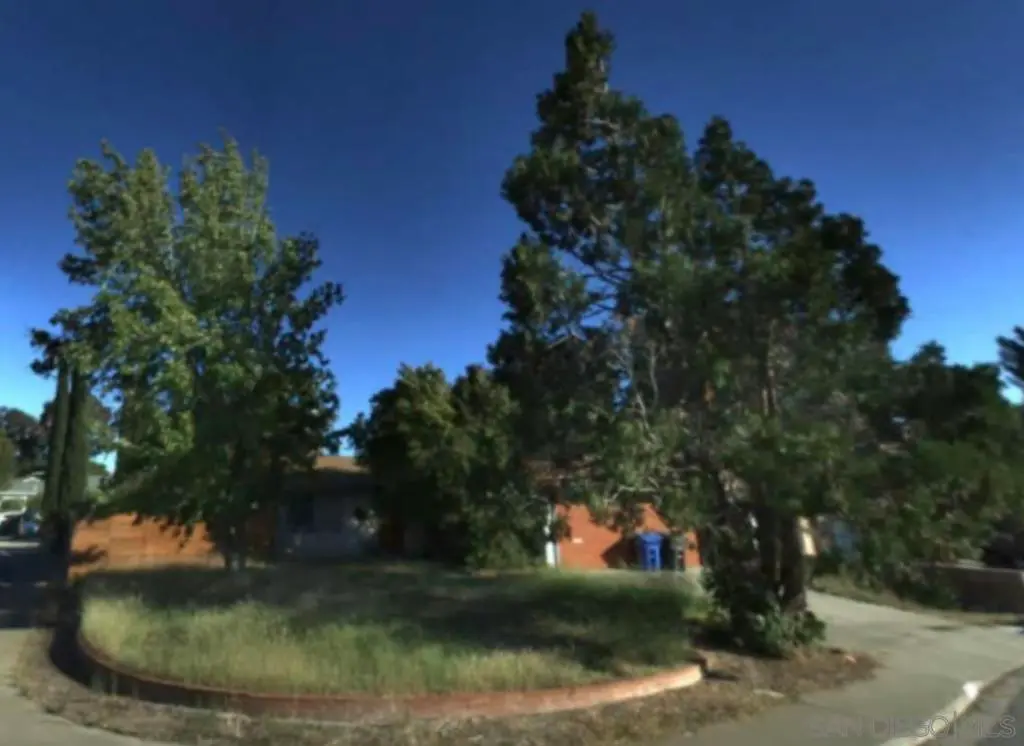 Single Family Residence for sale at 70 Asbury, Pittsburg, CA featuring 3 beds and 1 bath