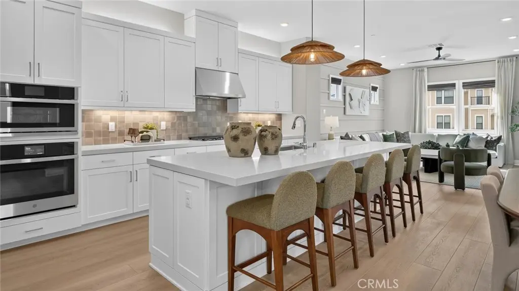 933 Chinon, Irvine, CA — listing photo 1