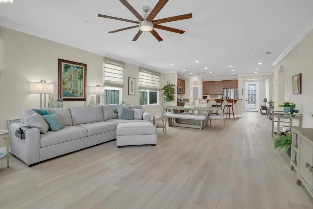 9833 Key West Way, Discovery Bay, CA — listing photo 1