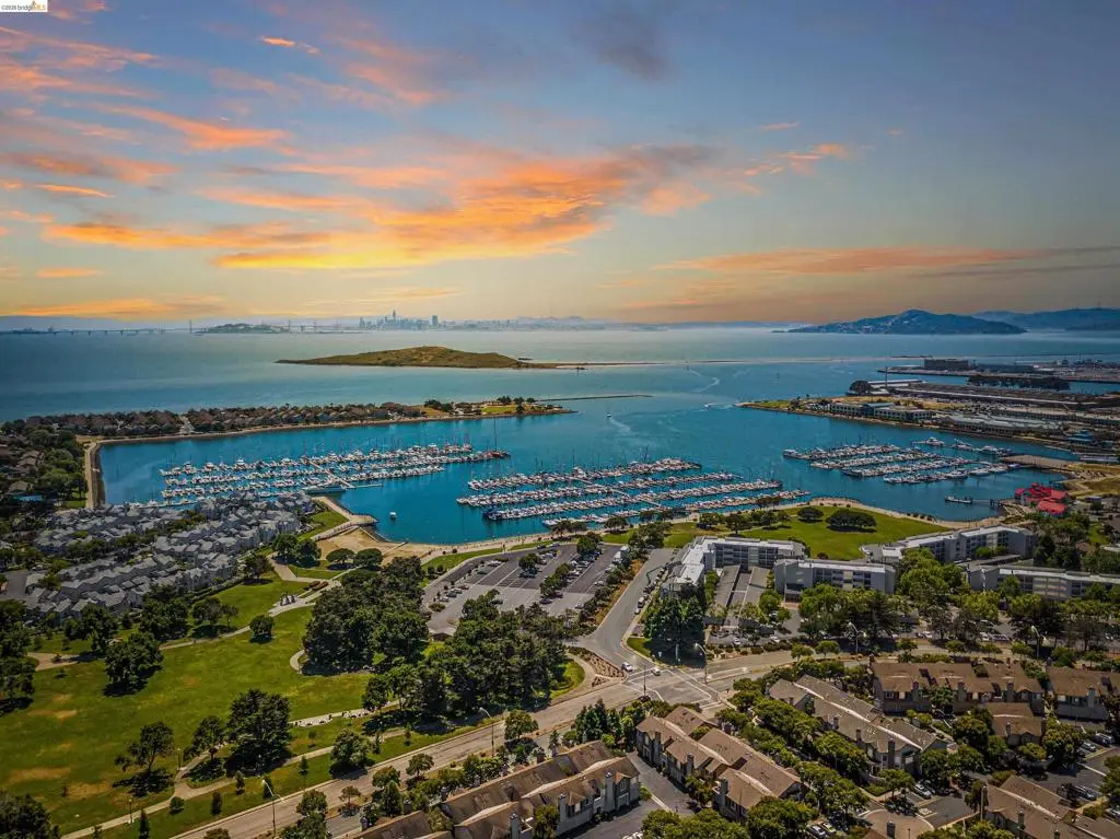 3203 Jetty Dr, Richmond, CA — listing photo 1