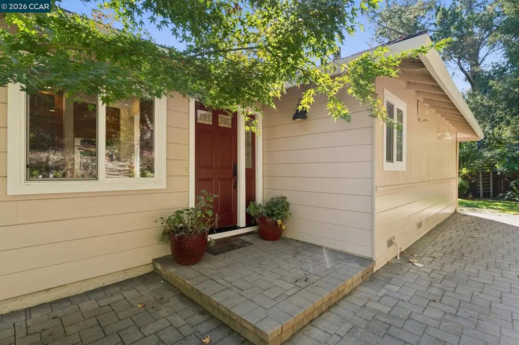 Single Family Residence for sale at 11 Altamount, Orinda, CA featuring 3 beds and 2 baths