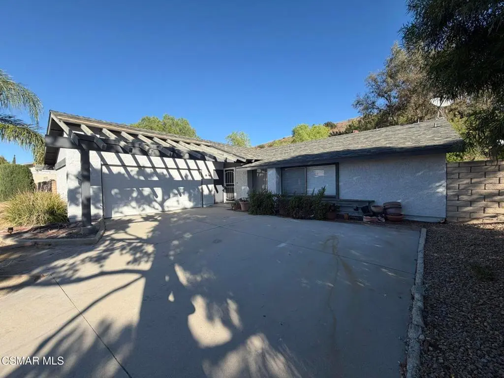 2175 Stoneman Street, Simi Valley, CA — listing photo 1