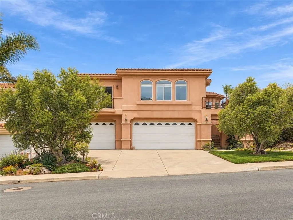 Single Family Residence for sale at 90 Villa Court, Pismo Beach, CA featuring 3 beds and 3 baths