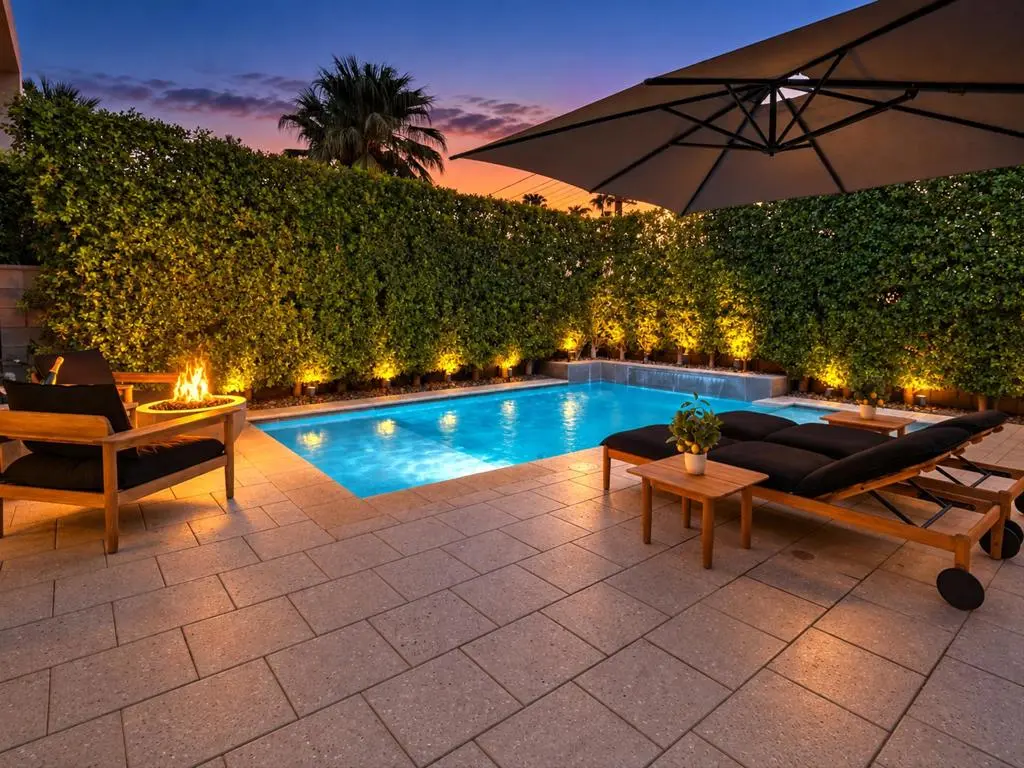1166 Surrey Lane, Palm Springs, CA — listing photo 1