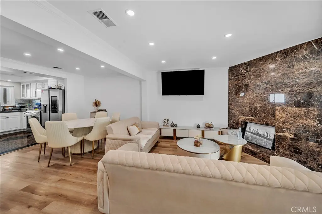 13412 Burbank, Sherman Oaks, CA — listing photo 1