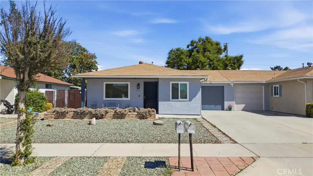 574 Toledo, Hemet, CA — listing photo 1