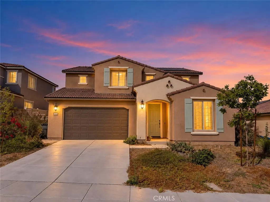 Single Family Residence for sale at 25360 Summer Creek, Menifee, CA featuring 3 beds and 3 baths