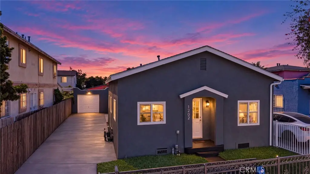 1202 E 76th Street, Los Angeles, CA — listing photo 1