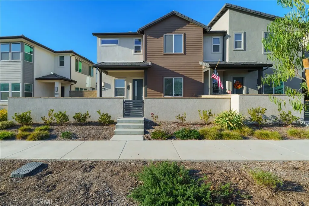 663 Gadwall, Irvine, CA — listing photo 1