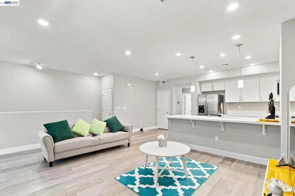 633 Clover Cir, Milpitas, CA — listing photo 1