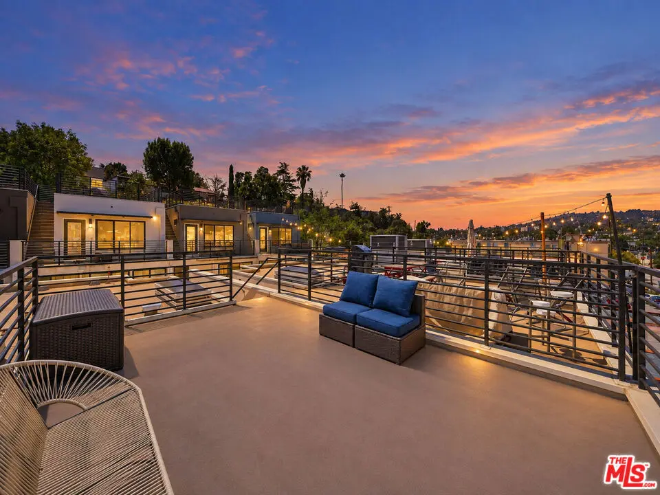 Condominium for rent at 2928 Rowena Avenue 3, Los Angeles, CA featuring 2 beds and 3 baths