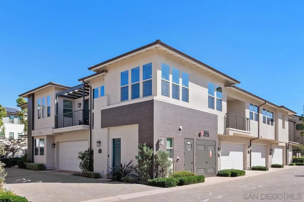 16750 Coyote Bush Dr. 17, San Diego, CA — listing photo 1